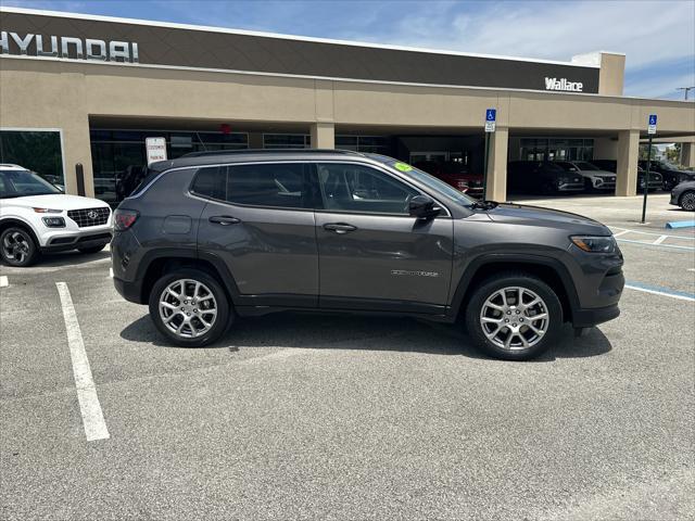 2022 Jeep Compass Latitude Lux 4x4