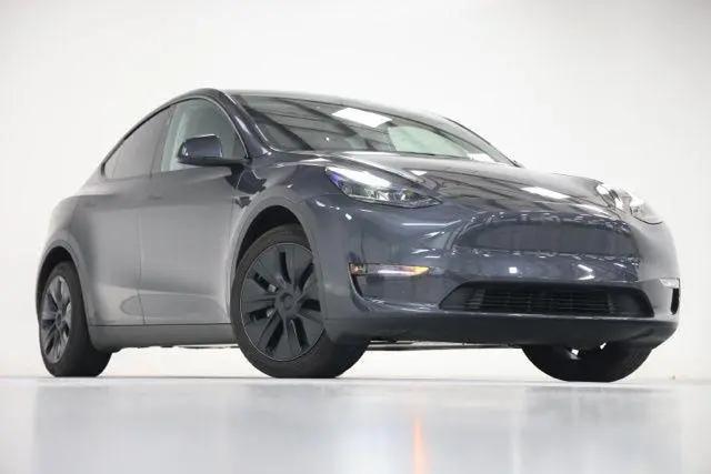 2025 Tesla Model Y Long Range Dual Motor All-Wheel Drive for sale in AURORA, IL
