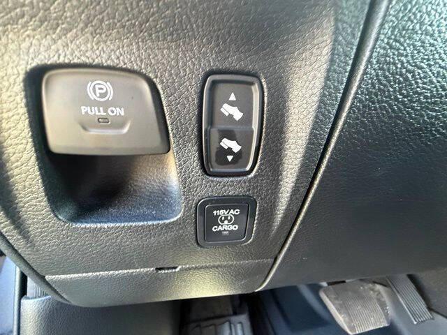2025 Ram 1500 Rebel Crew Cab 4x4 5'7" Box