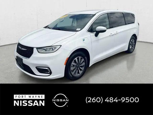 2023 Chrysler Pacifica Hybrid Touring L for sale in Fort Wayne, IN