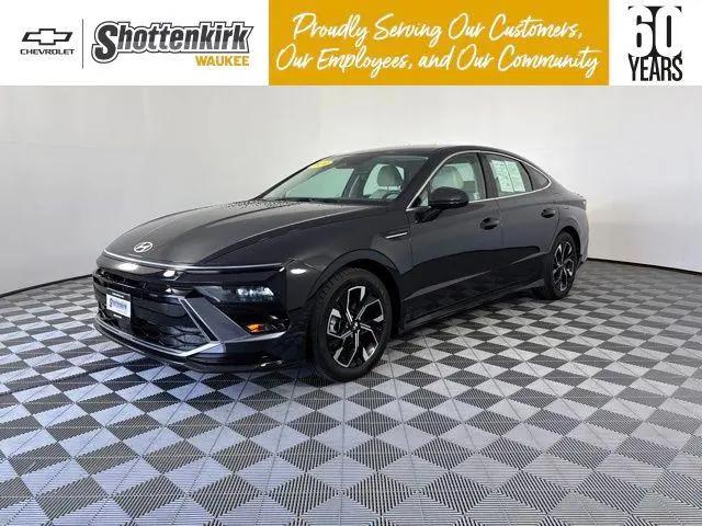 2024 Hyundai Sonata SEL for sale in Waukee, IA