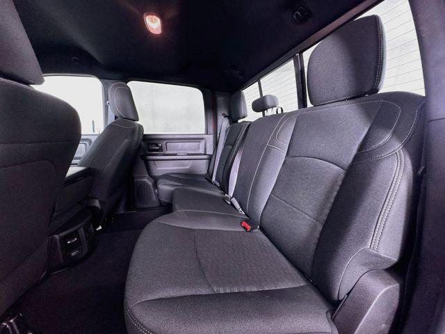 2026 Ram 2500 Black Express Crew Cab 4x4 64 Box