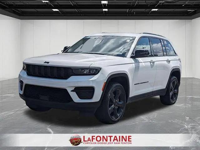 2023 Jeep Grand Cherokee Altitude 4x4 for sale in Fenton, MI