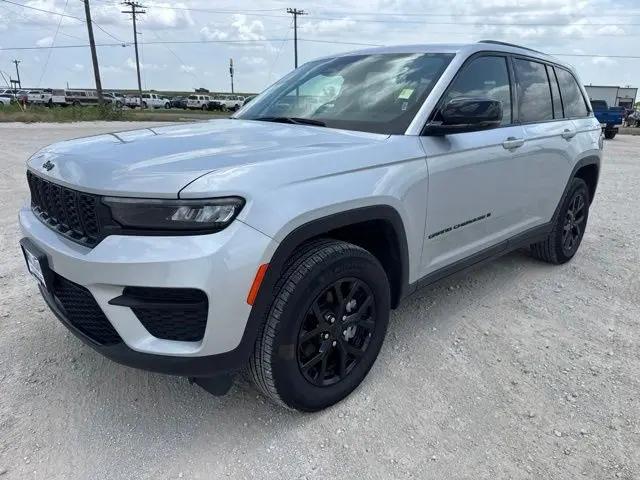 2025 Jeep Grand Cherokee Altitude 4x4 for sale in Gordon, TX