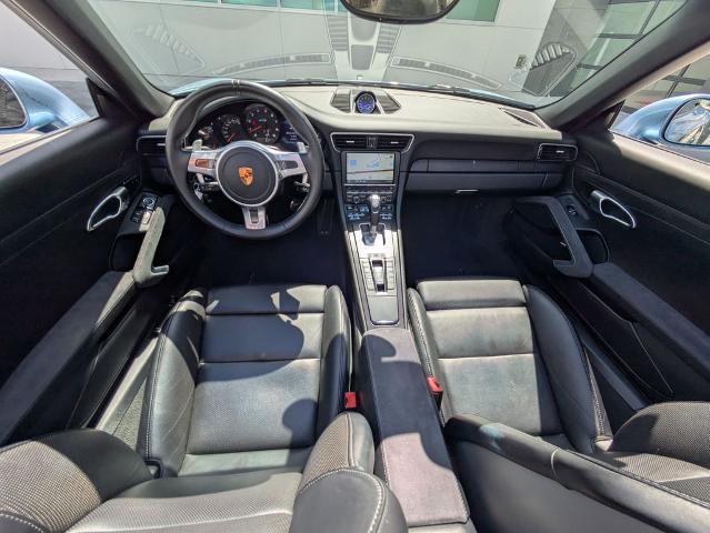 2016 Porsche 911 Carrera 4 GTS
