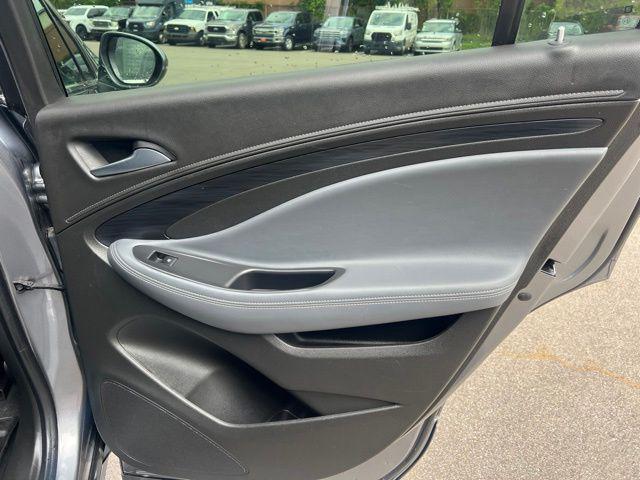 2020 Buick Envision FWD Essence