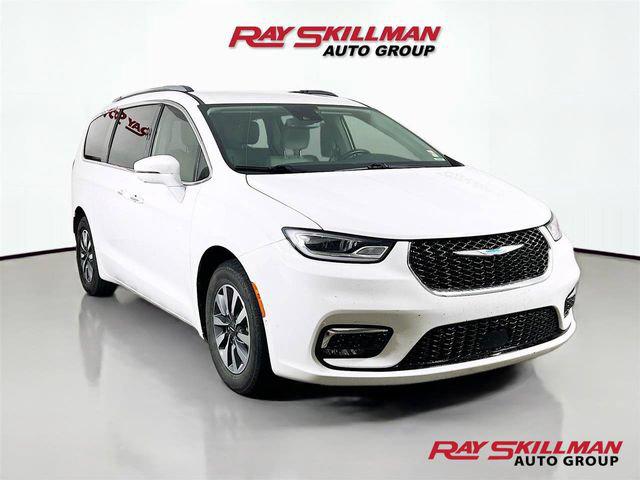 2021 Chrysler Pacifica Hybrid Touring L for sale in Indianapolis, IN