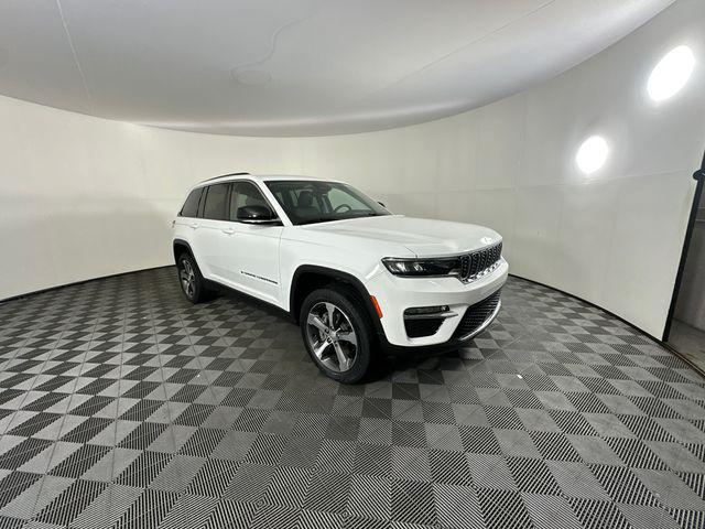 2022 Jeep Grand Cherokee 4xe Limited 4x4 2022 Jeep Grand Cherokee 4xe Limited 4x4