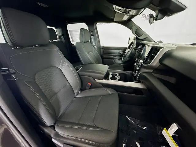 2026 Ram 1500 Express Quad Cab 4x4 64 Box