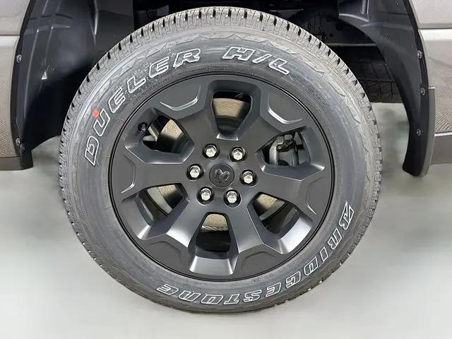 2026 Ram 1500 Express Quad Cab 4x4 64 Box