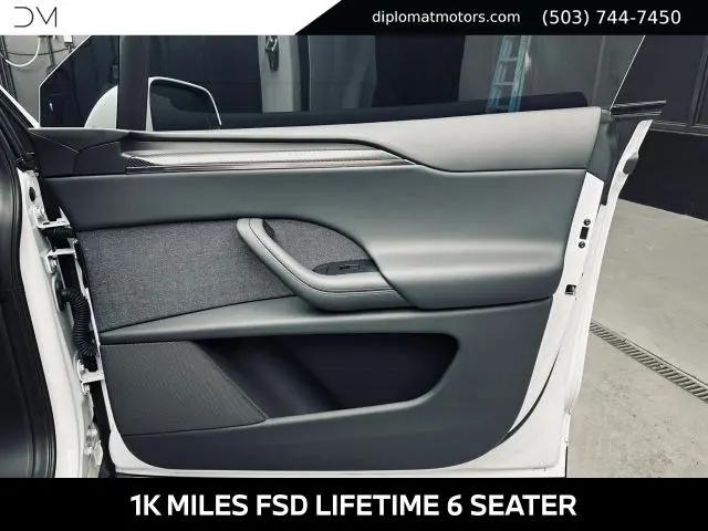 2026 Tesla Model X Plaid