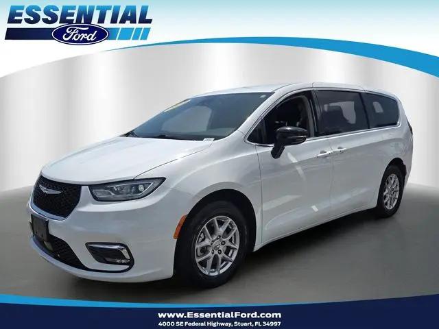 2024 Chrysler Pacifica Touring L for sale in Stuart, FL