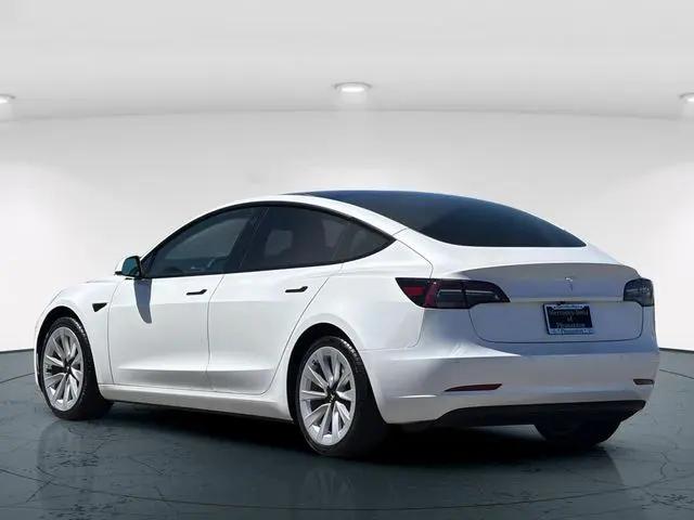 2021 Tesla Model 3 Standard Range Plus Rear-Wheel Drive