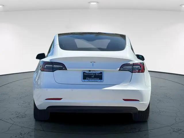 2021 Tesla Model 3 Standard Range Plus Rear-Wheel Drive