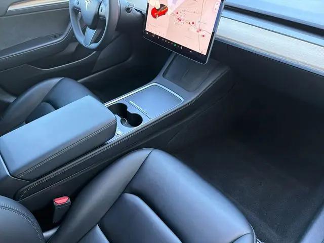 2021 Tesla Model 3 Standard Range Plus Rear-Wheel Drive