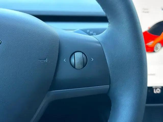 2021 Tesla Model 3 Standard Range Plus Rear-Wheel Drive