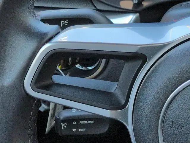 2021 Porsche 718 Cayman T