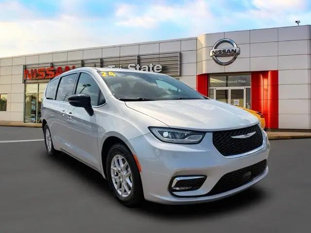 2024 Chrysler Pacifica Touring L for sale in Winchester, VA