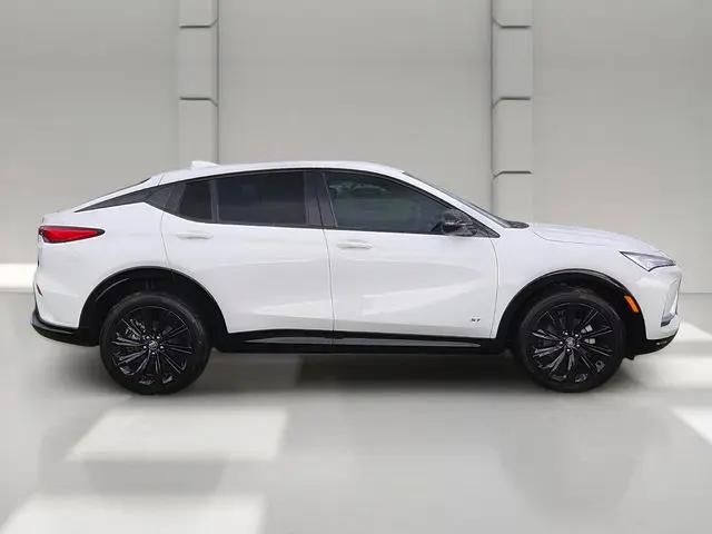 2026 Buick NV Sport Touring FWD