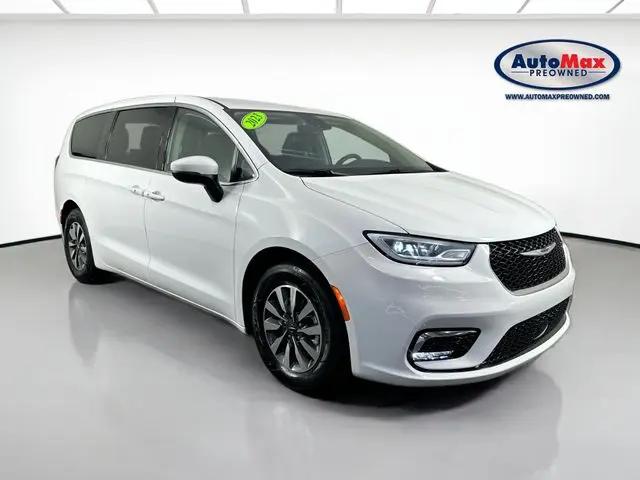 2023 Chrysler Pacifica Hybrid Touring L for sale in Marlborough, MA