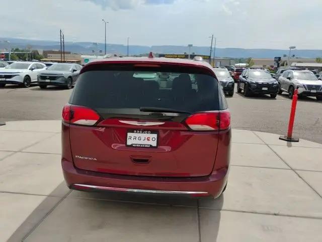 2019 Chrysler Pacifica Touring L