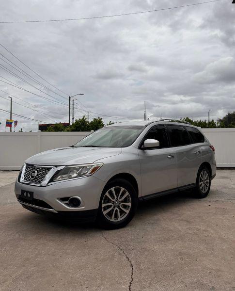 2014 Nissan Pathfinder SV for sale in Orlando, FL