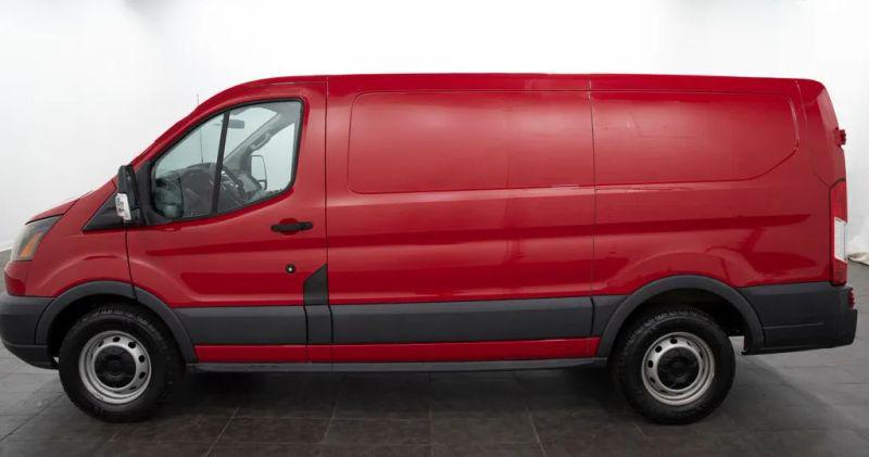 2015 Ford Transit w/60/40 Side Door w/RWB