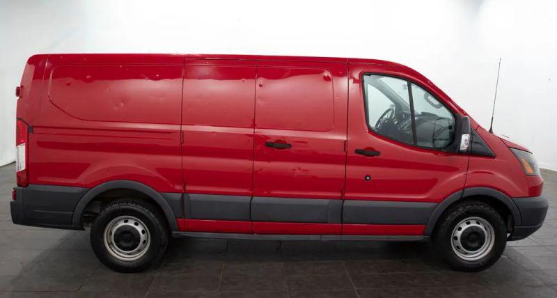 2015 Ford Transit w/60/40 Side Door w/RWB