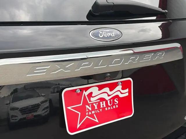 2023 Ford Explorer Base