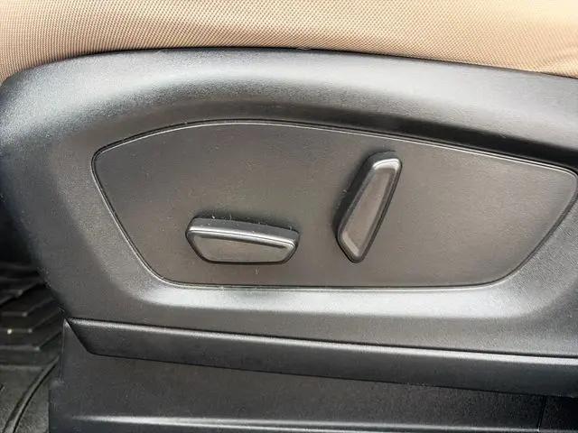 2023 Ford Explorer Base