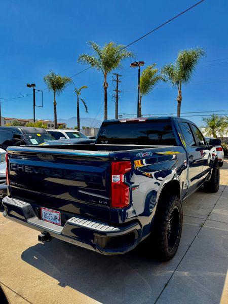 2021 Chevrolet Silverado 1500 4WD Crew Cab Short Bed Custom