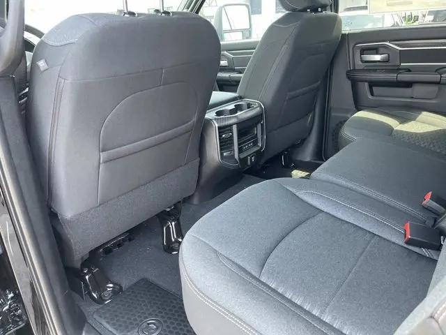 2026 Ram 2500 Big Horn Crew Cab 4x4 64 Box