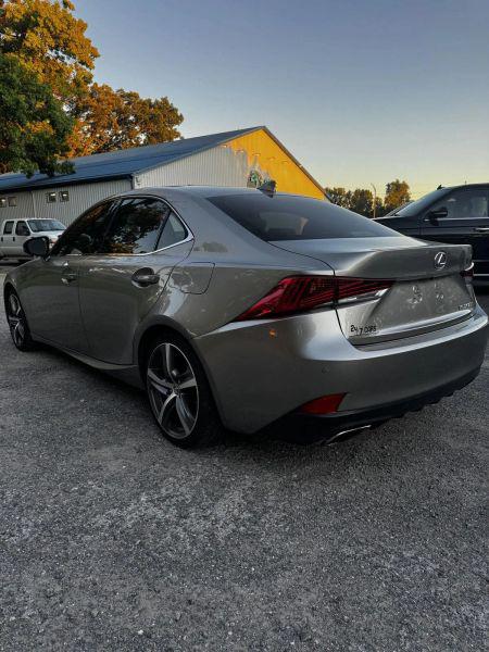 2017 Lexus IS 200t 200t