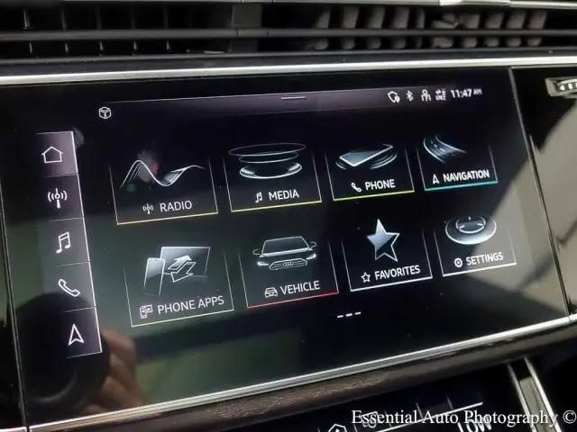 2021 Audi Q8 Premium Plus 55 TFSI quattro Tiptronic