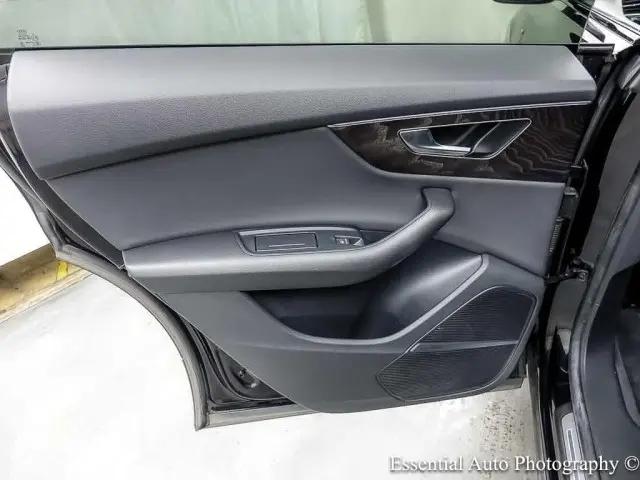 2021 Audi Q8 Premium Plus 55 TFSI quattro Tiptronic