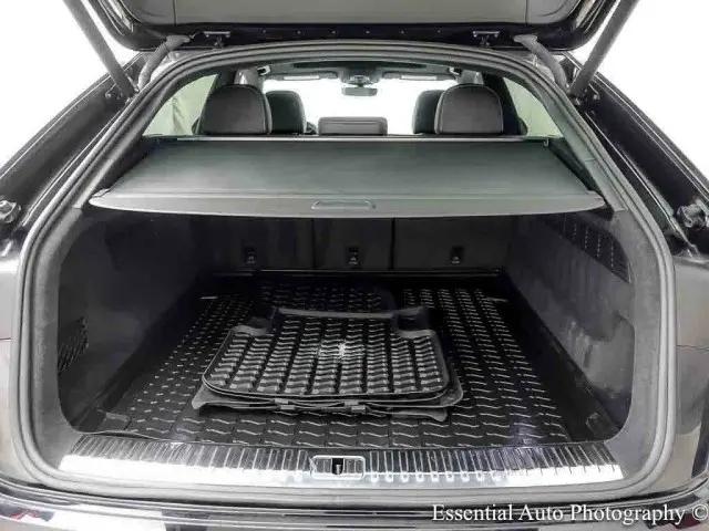 2021 Audi Q8 Premium Plus 55 TFSI quattro Tiptronic