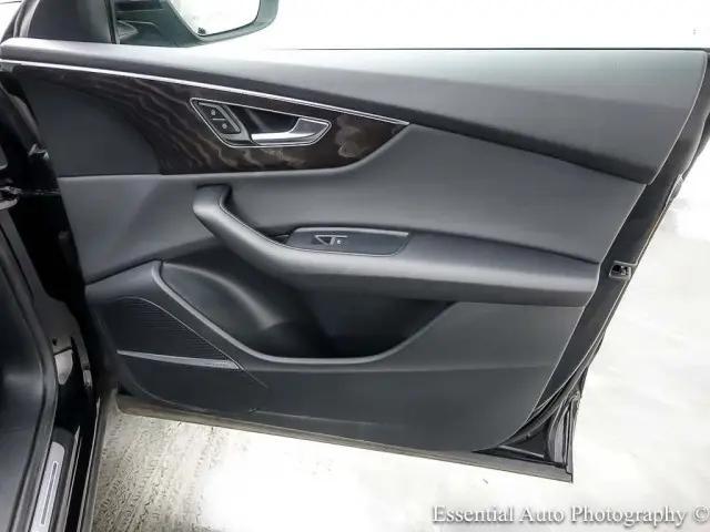 2021 Audi Q8 Premium Plus 55 TFSI quattro Tiptronic