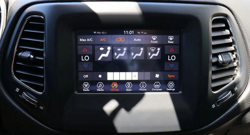 2020 Jeep Compass Latitude FWD