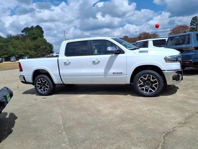 2026 RAM Ram 1500 RAM 1500 LARAMIE CREW CAB 4X2 57 BOX