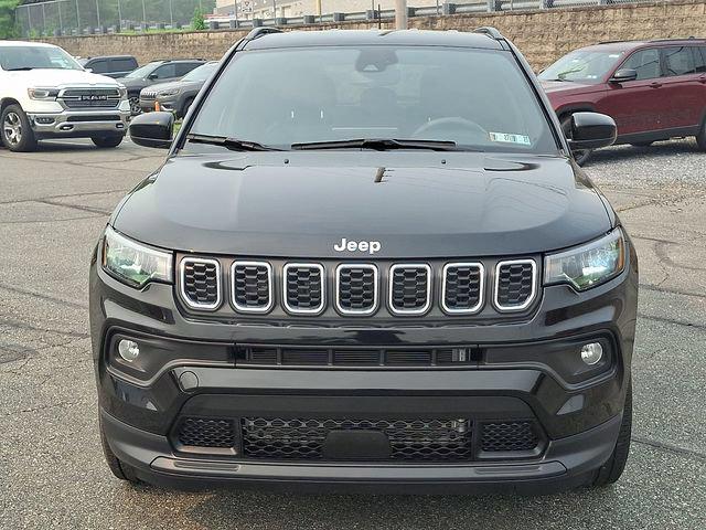 2024 Jeep Compass Latitude Lux FWD 2024 Jeep Compass Latitude Lux FWD