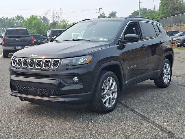 2024 Jeep Compass Latitude Lux FWD 2024 Jeep Compass Latitude Lux FWD