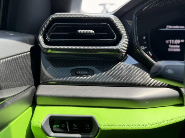2025 Lamborghini Urus SE - Photo 14
