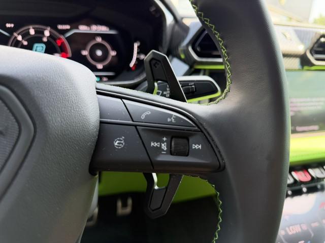 2025 Lamborghini Urus SE - Photo 22