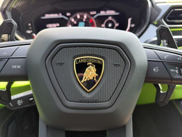 2025 Lamborghini Urus SE - Photo 23