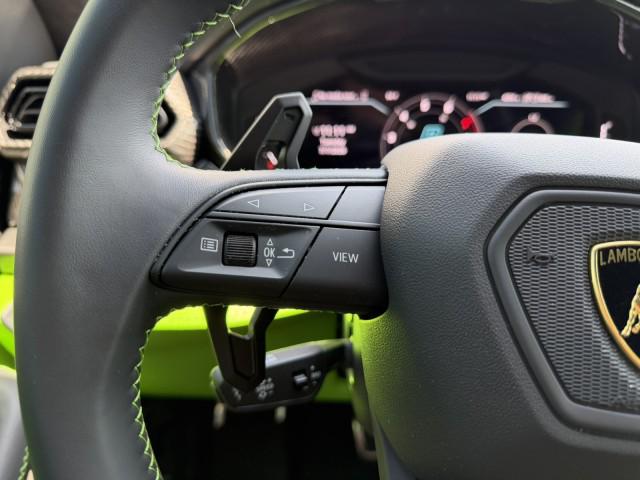 2025 Lamborghini Urus SE - Photo 24