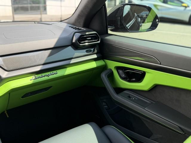 2025 Lamborghini Urus SE - Photo 28