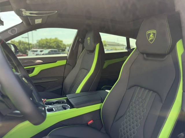 2025 Lamborghini Urus SE - Photo 31