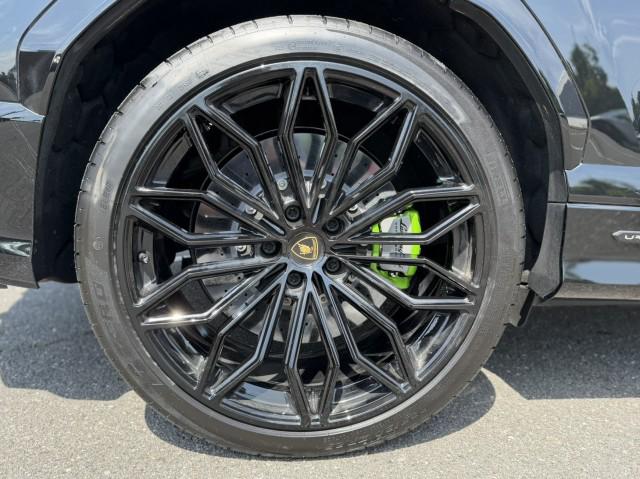 2025 Lamborghini Urus SE - Photo 36