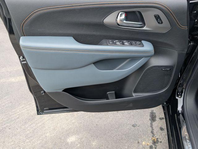 2027 Chrysler Pacifica Pinnacle