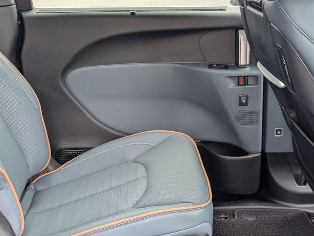 2027 Chrysler Pacifica Pinnacle